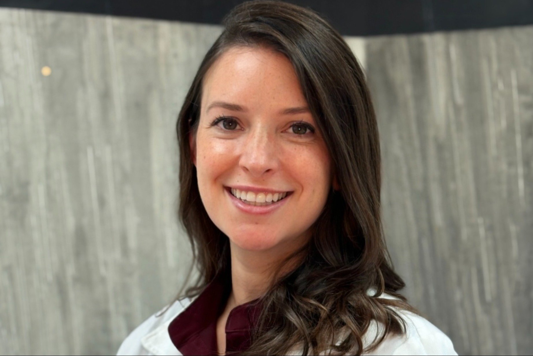 Dr. Clara Bergeron Prosthodontist, DDS, MS Advanced Dentistry of Richmond Full Mouth Rehabilitation Maxillofacial prosthodontics portrait picture