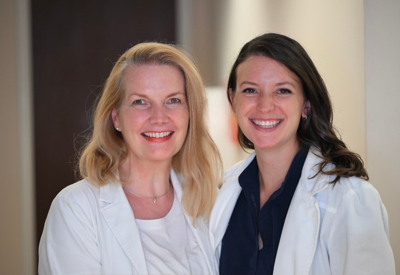 dr Ursula Klostermyer Prosthodontist Dr. Franziska Klostermyer Cosmetic Dentist photo portrait in the office advanced Dentistry of Richmond Women owned and operated, dental practice, patient focused